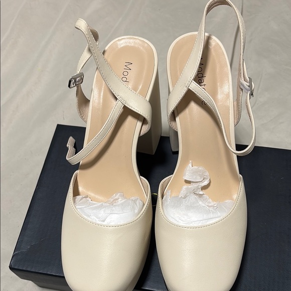 Platform Heels - Picture 2 of 3